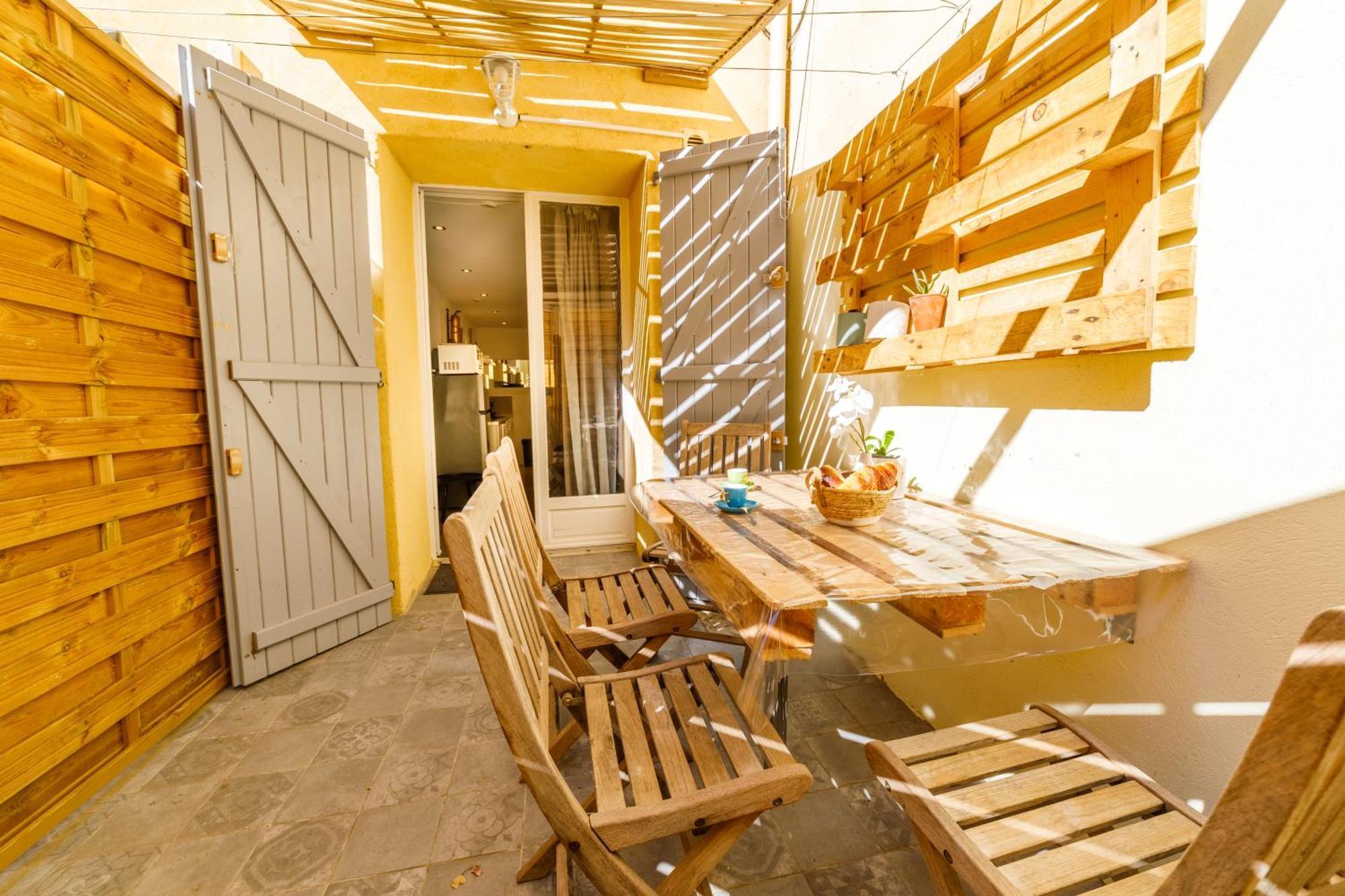 Souplex Voltaire Apartment *