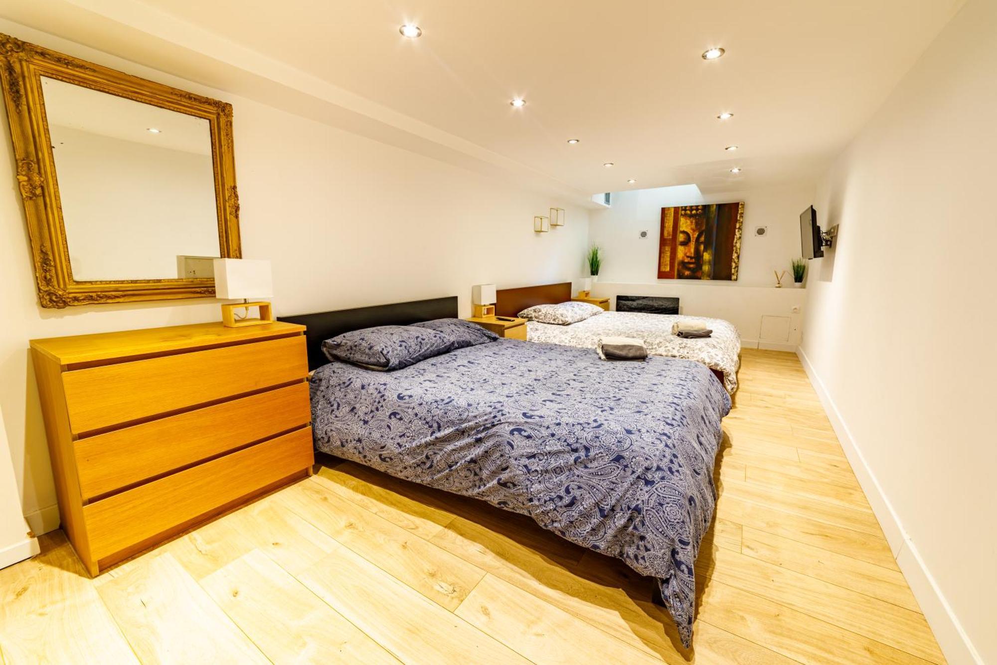 Souplex Voltaire Apartment *